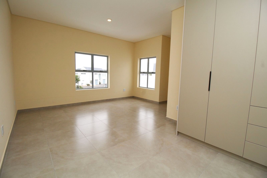 3 Bedroom Property for Sale in Blue Lagoon Western Cape